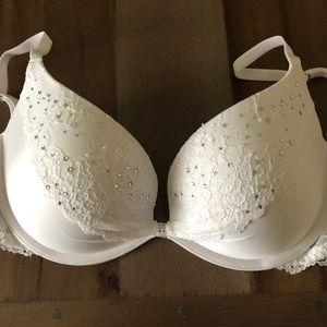 Victoria’s Secret Padded Demi 32D
